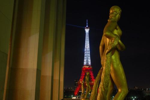 2009 - Tour Eiffel aux couleurs de la Turquie